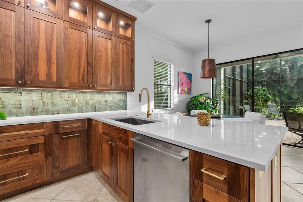 For Sale: $1,190,000 (6 beds, 4 baths, 3930 Square Feet)