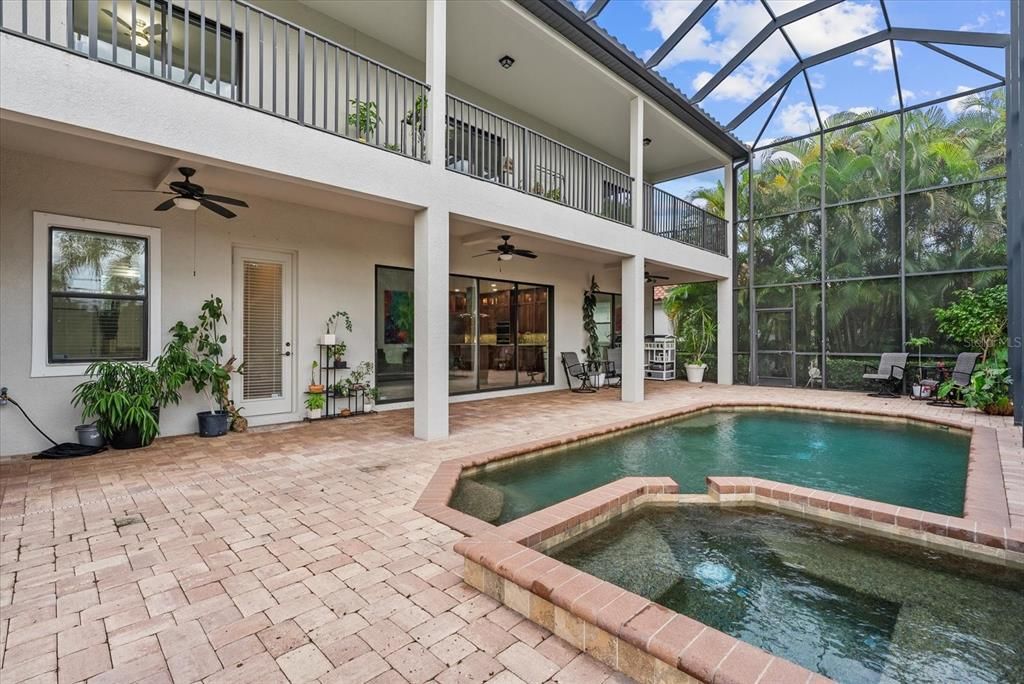 For Sale: $1,190,000 (6 beds, 4 baths, 3930 Square Feet)