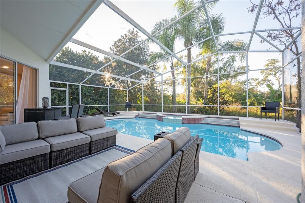 Под контрактом: $799,900 (6 спален, 3 ванн, 2788 Квадратных фут)