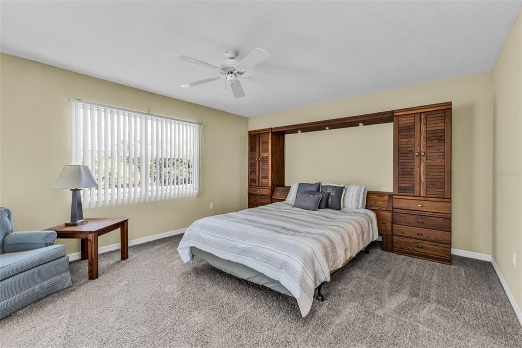 На продажу: $265,000 (2 спален, 2 ванн, 1449 Квадратных фут)