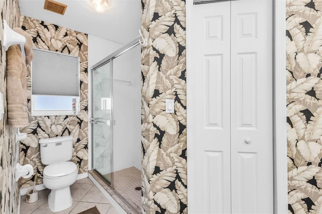 На продажу: $265,000 (2 спален, 2 ванн, 1449 Квадратных фут)