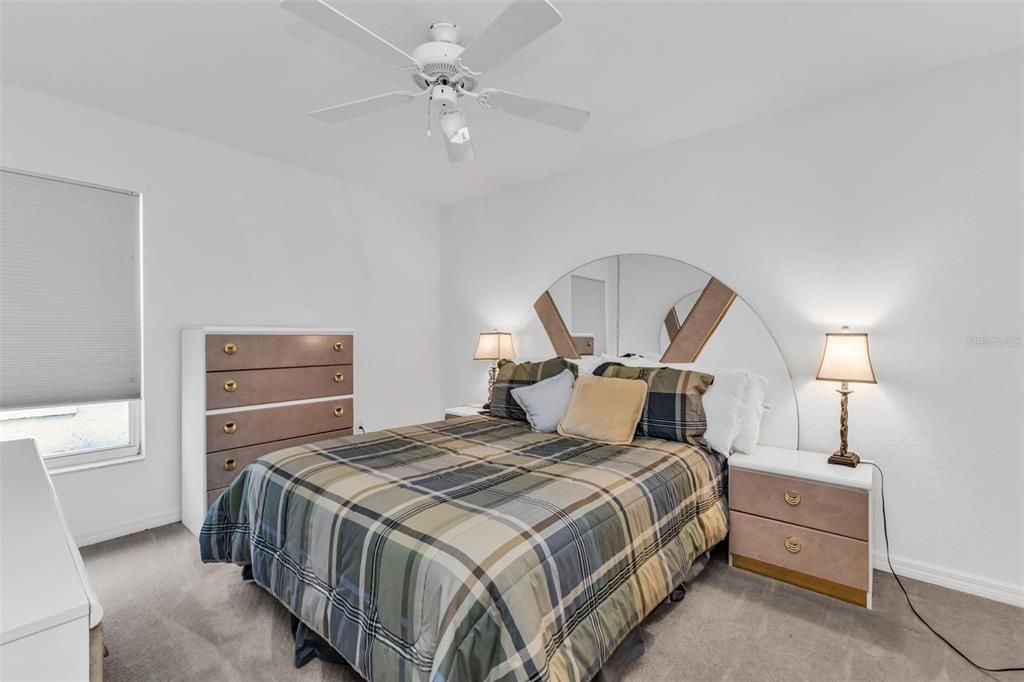 На продажу: $265,000 (2 спален, 2 ванн, 1449 Квадратных фут)