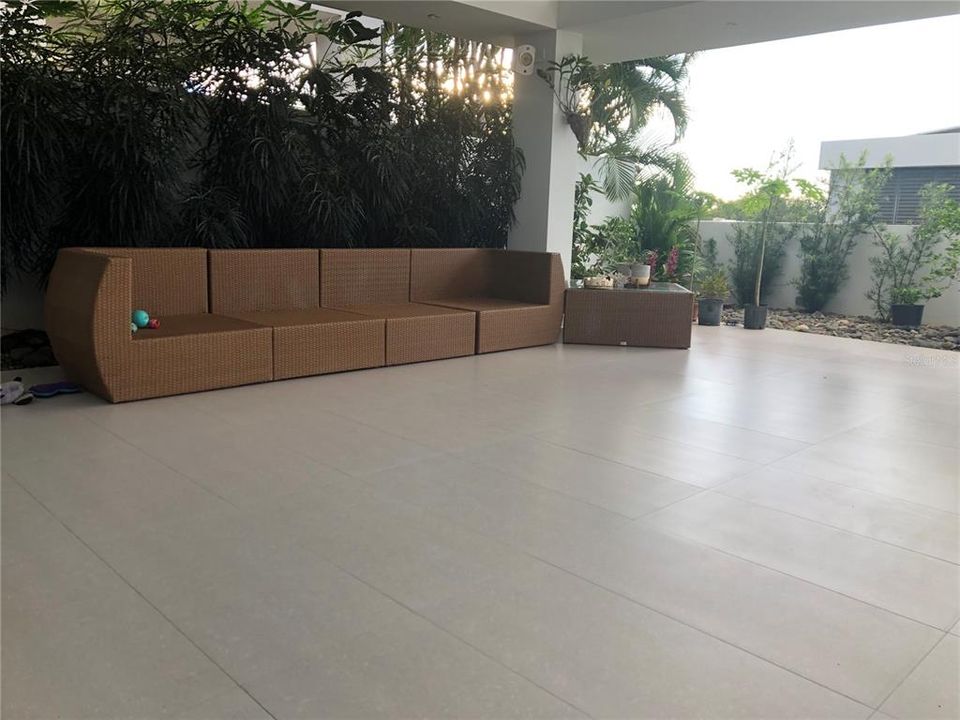 В аренду: $6,300 (3 спален, 2 ванн, 2000 Квадратных фут)