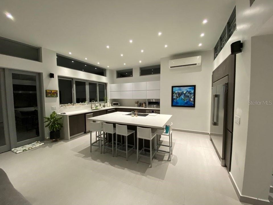 В аренду: $6,300 (3 спален, 2 ванн, 2000 Квадратных фут)