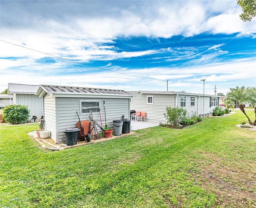 For Sale: $159,000 (2 beds, 2 baths, 1044 Square Feet)