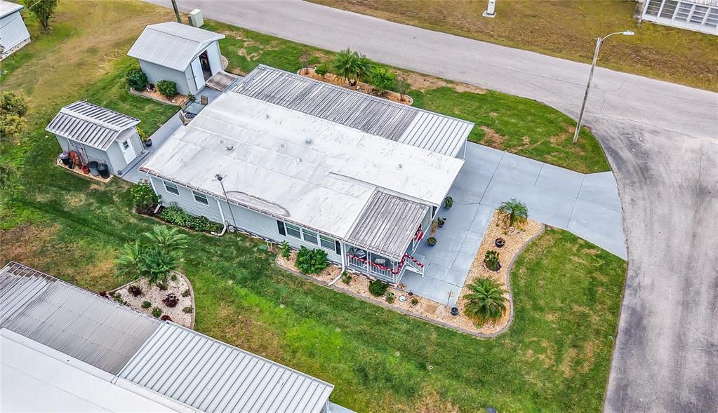 For Sale: $159,000 (2 beds, 2 baths, 1044 Square Feet)