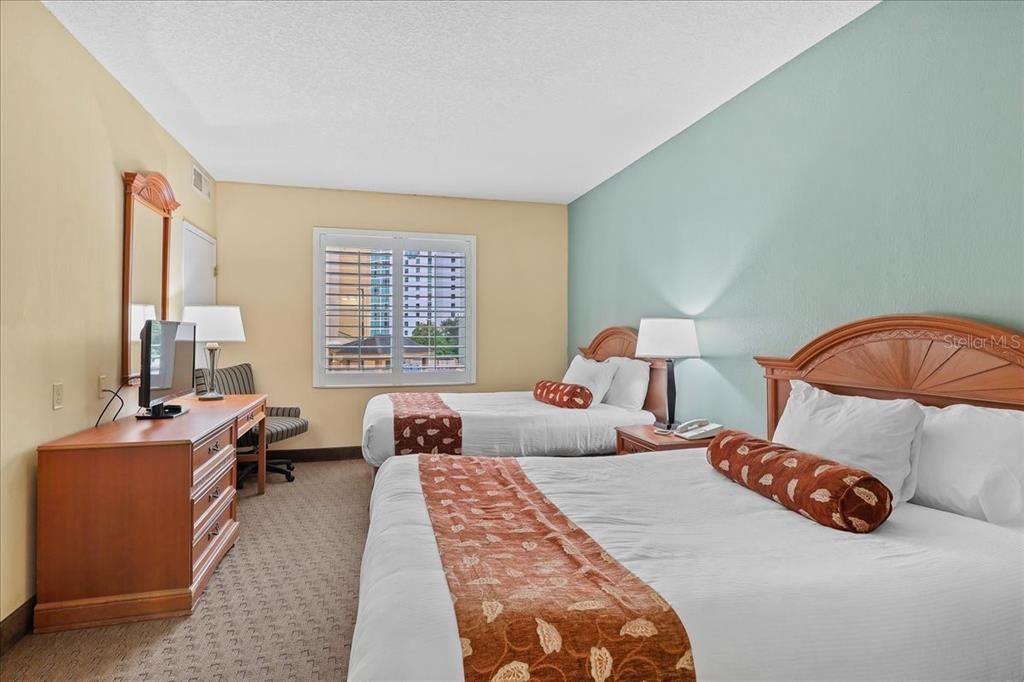 待售: $125,000 (1 贝兹, 1 浴室, 542 平方英尺)