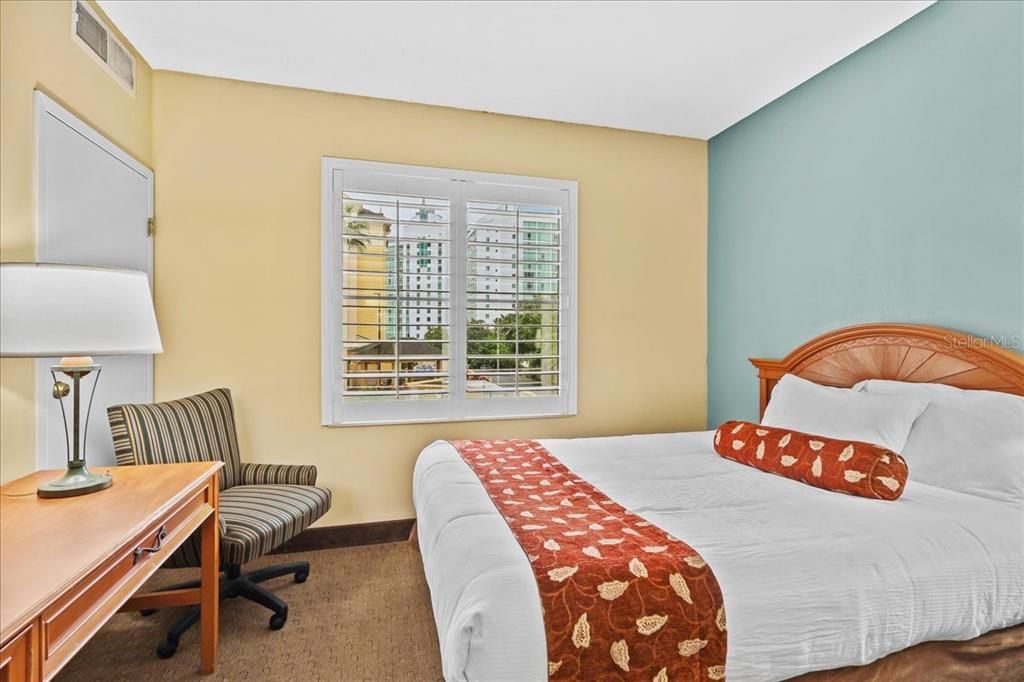 待售: $125,000 (1 贝兹, 1 浴室, 542 平方英尺)