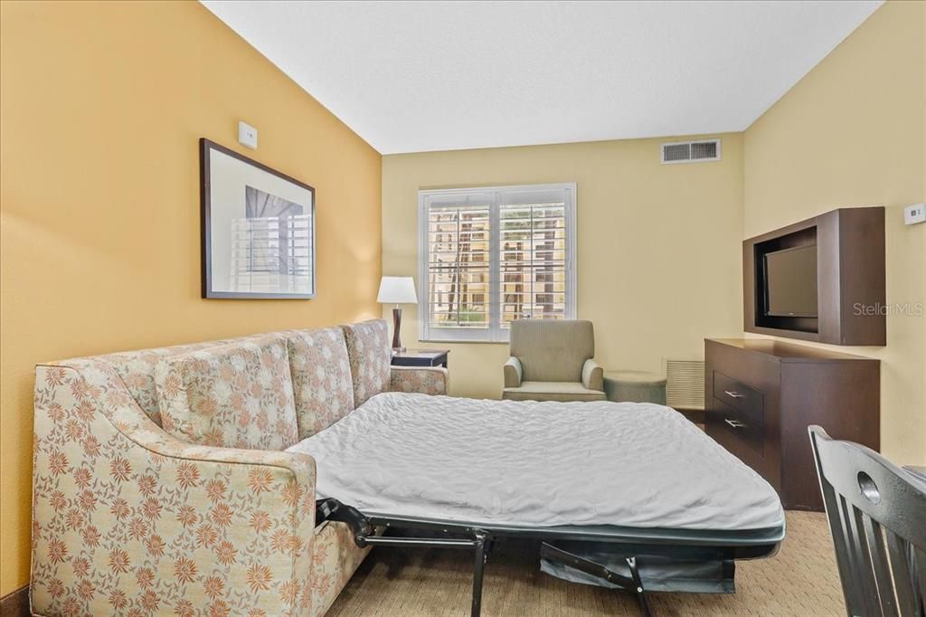 待售: $125,000 (1 贝兹, 1 浴室, 542 平方英尺)