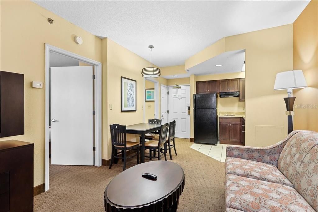 待售: $125,000 (1 贝兹, 1 浴室, 542 平方英尺)