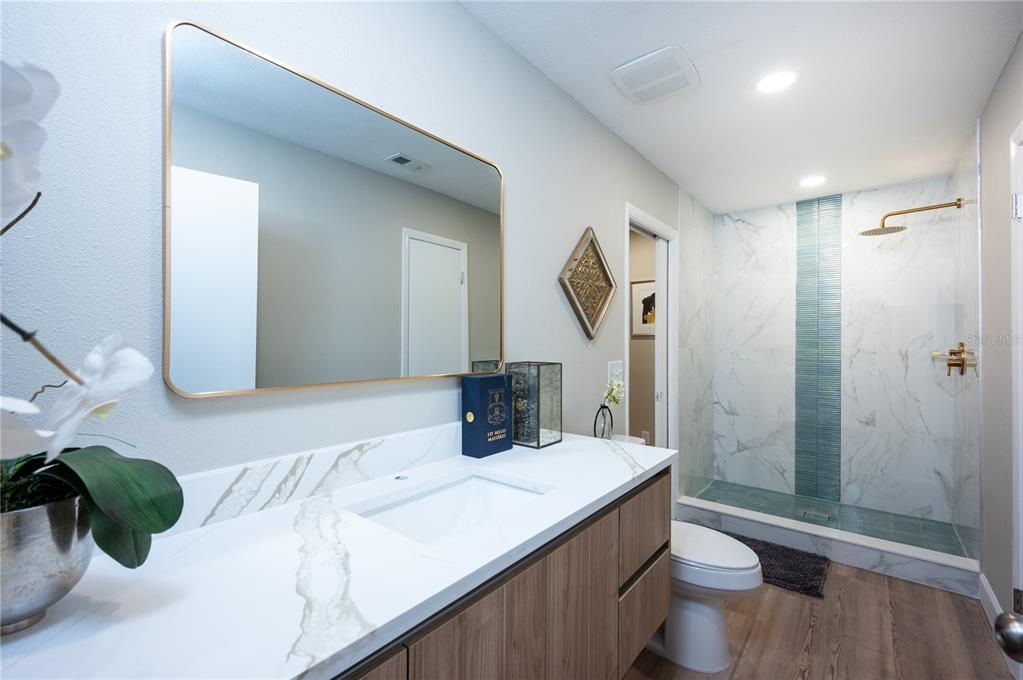 На продажу: $849,900 (5 спален, 4 ванн, 3226 Квадратных фут)