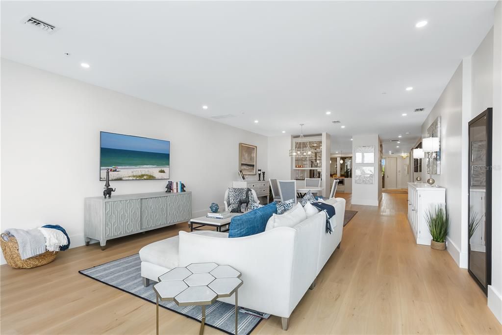 For Sale: $2,395,000 (3 beds, 2 baths, 2314 Square Feet)