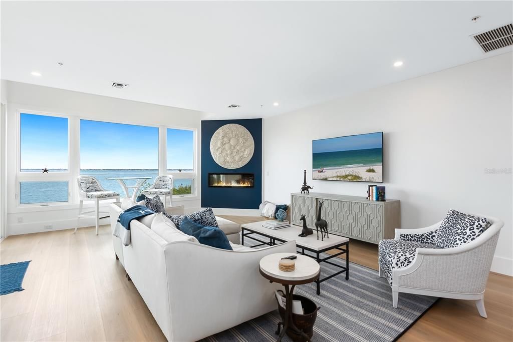 For Sale: $2,395,000 (3 beds, 2 baths, 2314 Square Feet)