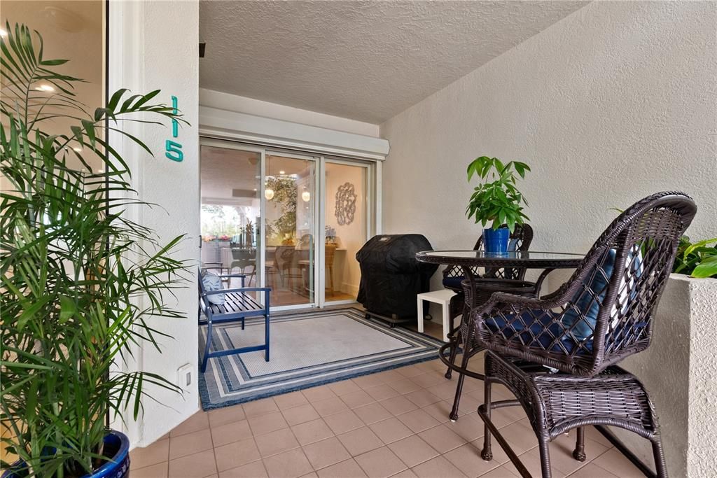 For Sale: $2,395,000 (3 beds, 2 baths, 2314 Square Feet)