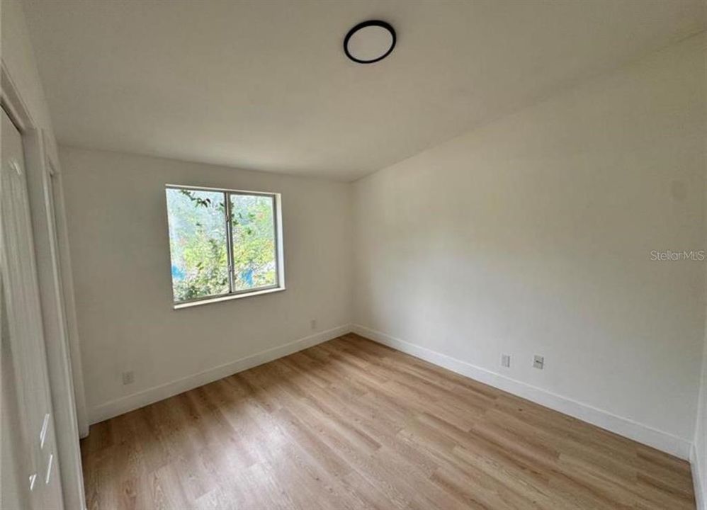 For Sale: $195,000 (3 beds, 2 baths, 912 Square Feet)