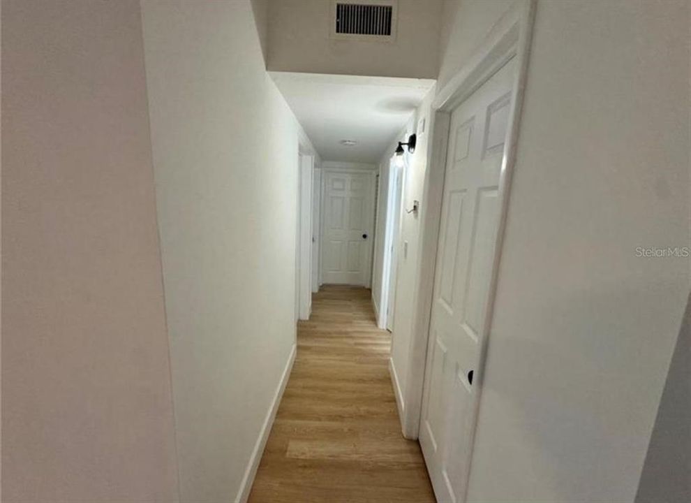 For Sale: $195,000 (3 beds, 2 baths, 912 Square Feet)