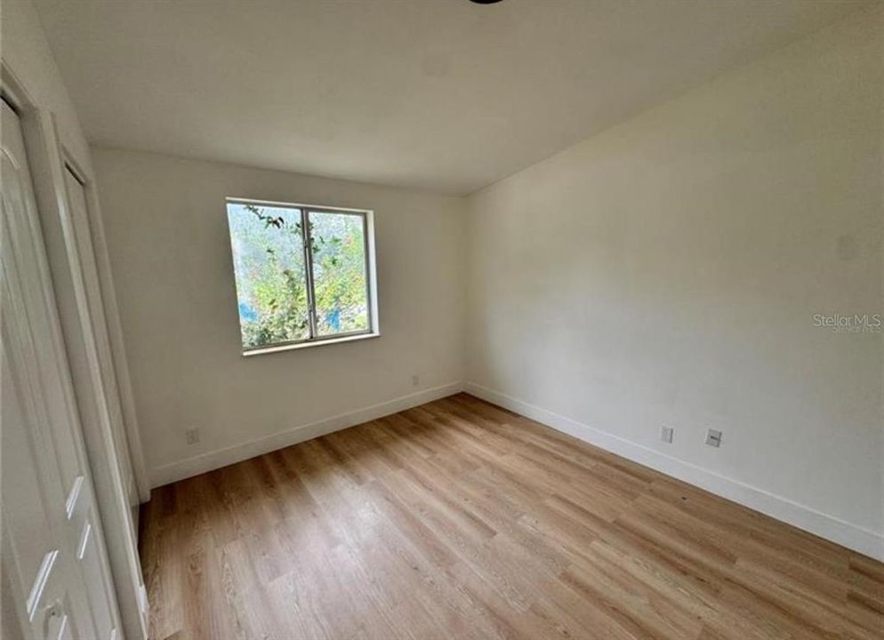 For Sale: $195,000 (3 beds, 2 baths, 912 Square Feet)