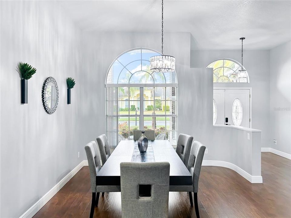 На продажу: $699,000 (5 спален, 3 ванн, 2822 Квадратных фут)