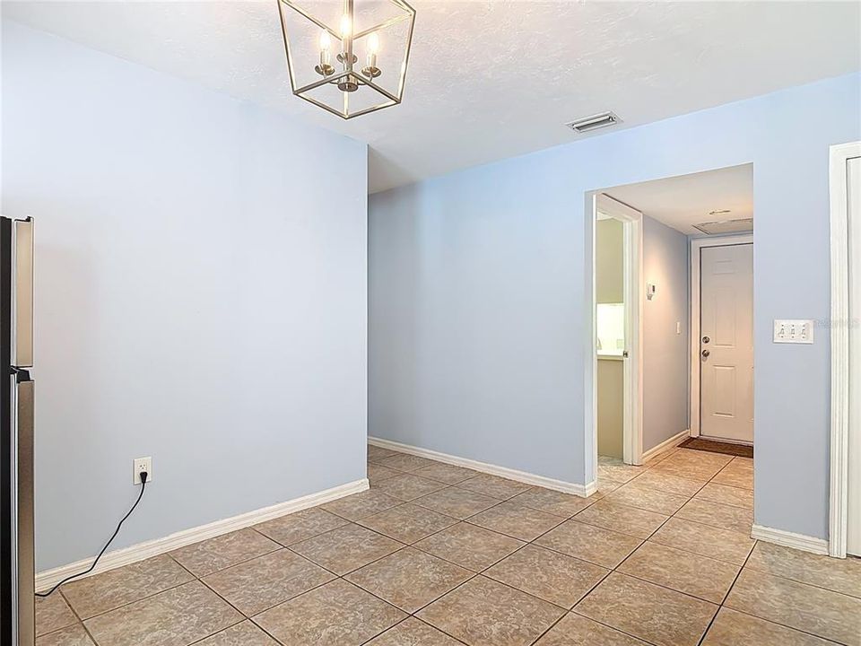 待售: $489,000 (4 贝兹, 2 浴室, 2316 平方英尺)