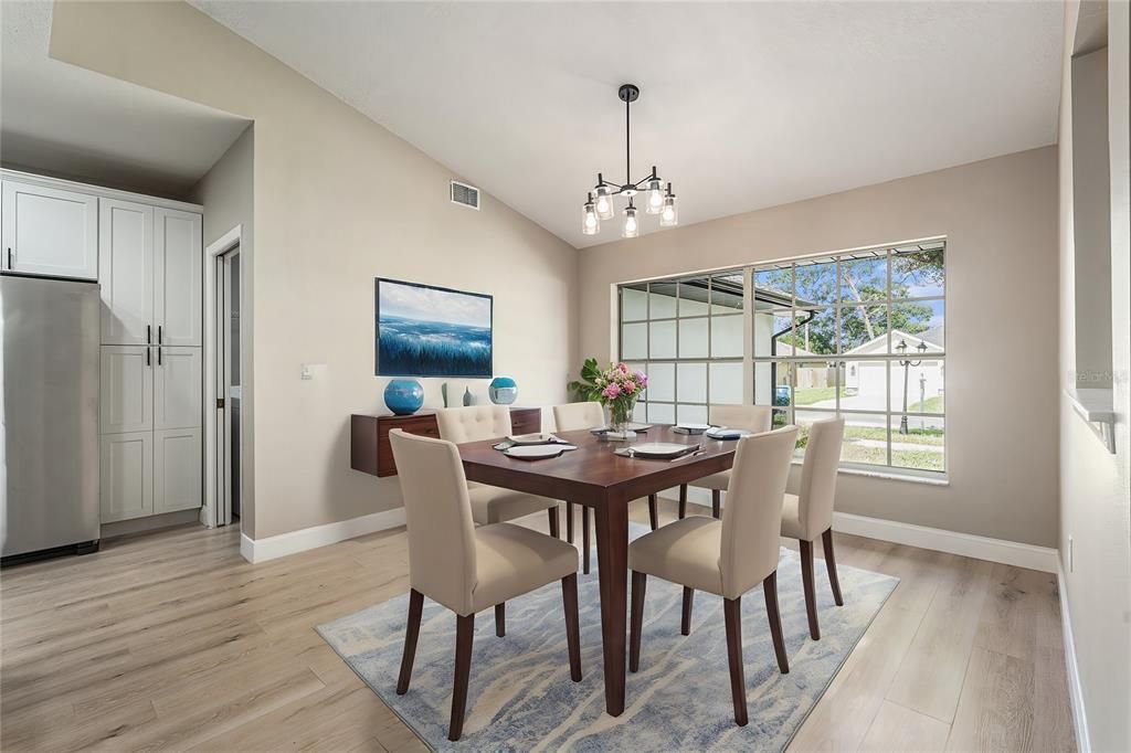 В аренду: $2,050 (3 спален, 2 ванн, 1704 Квадратных фут)