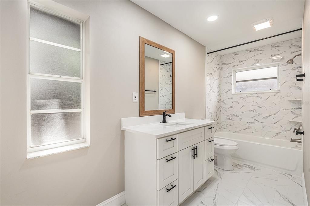 В аренду: $2,050 (3 спален, 2 ванн, 1704 Квадратных фут)