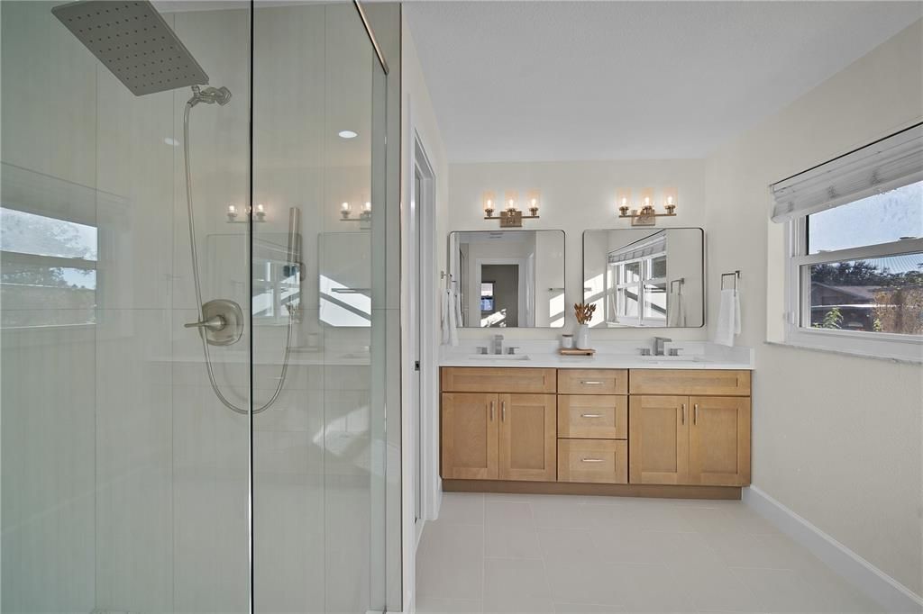 For Sale: $525,000 (4 beds, 2 baths, 1729 Square Feet)