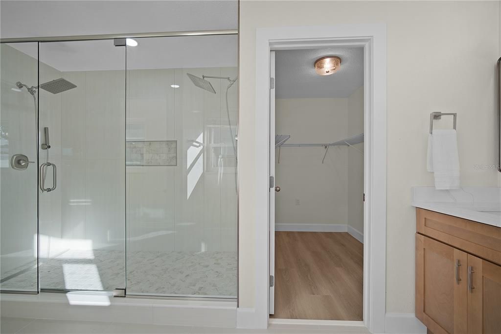 For Sale: $525,000 (4 beds, 2 baths, 1729 Square Feet)