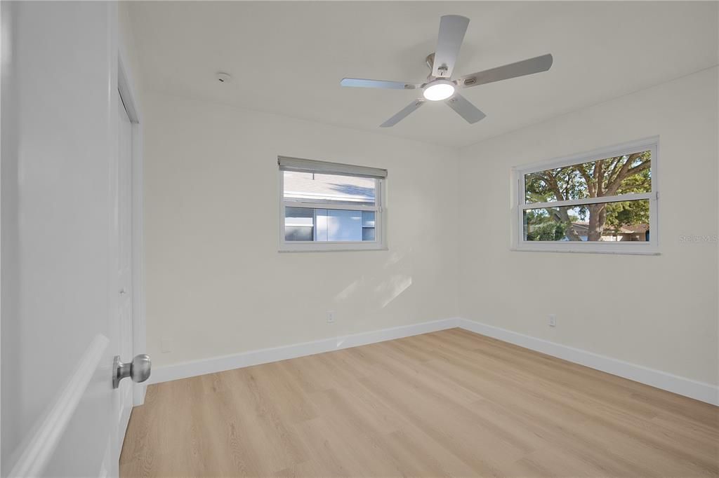 For Sale: $525,000 (4 beds, 2 baths, 1729 Square Feet)