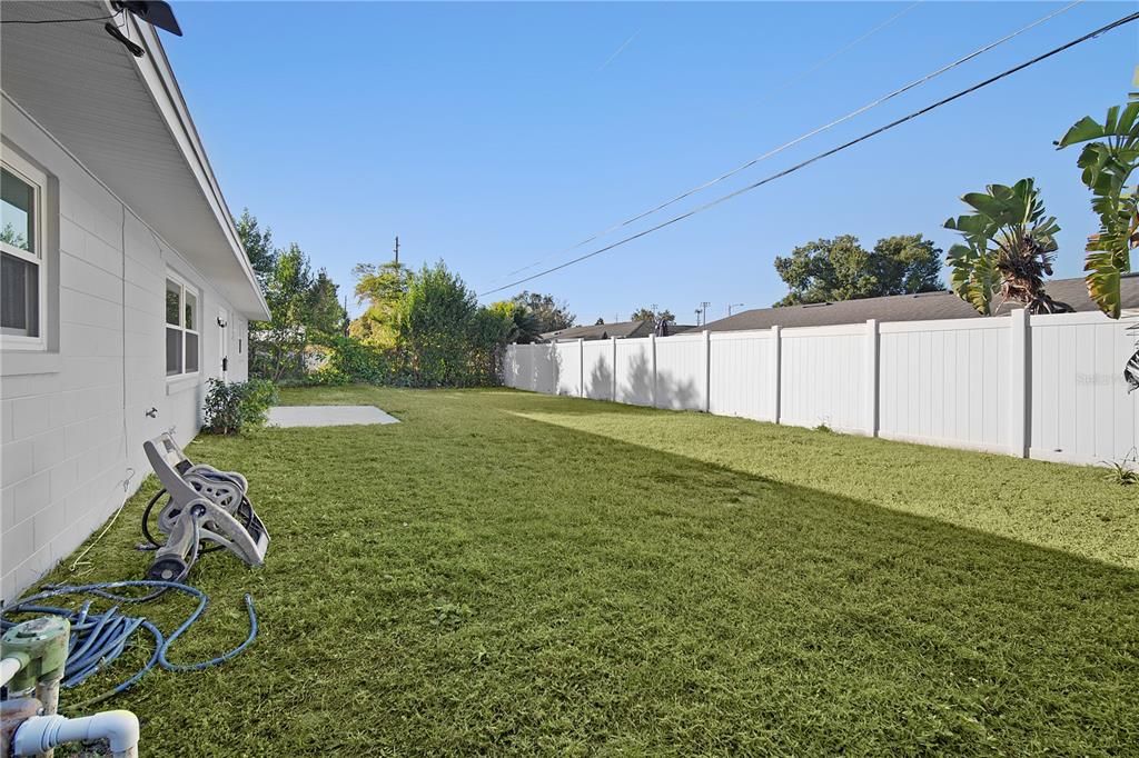 For Sale: $525,000 (4 beds, 2 baths, 1729 Square Feet)