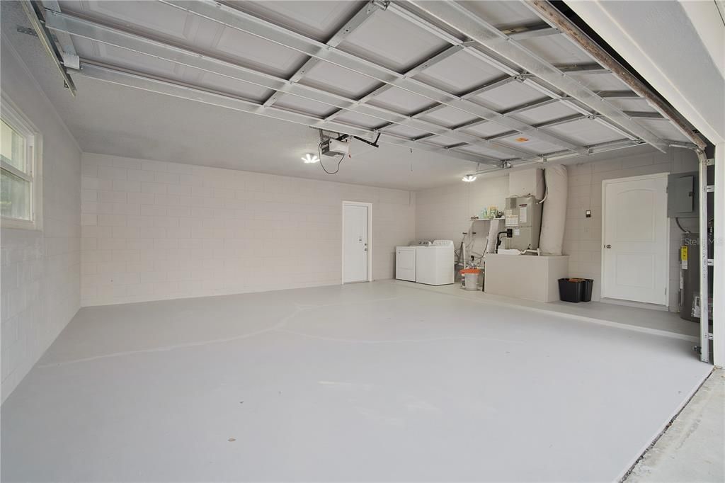 For Sale: $525,000 (4 beds, 2 baths, 1729 Square Feet)