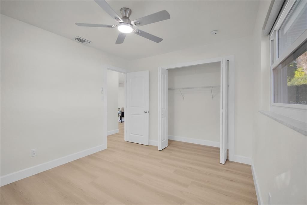 For Sale: $525,000 (4 beds, 2 baths, 1729 Square Feet)