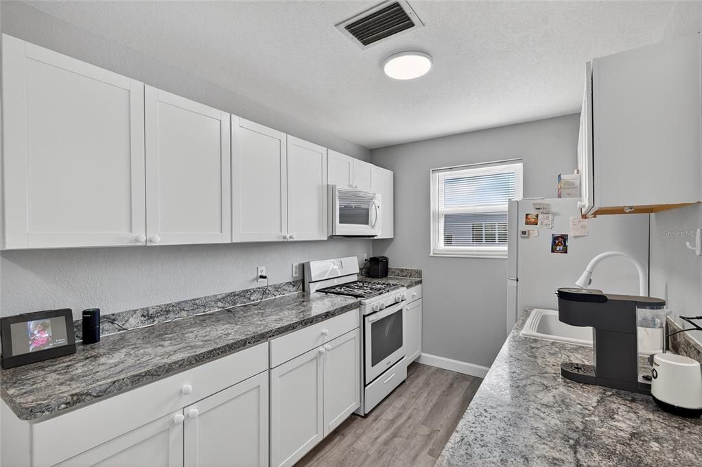 En Venta: $200,000 (2 camas, 2 baños, 1135 Pies cuadrados)