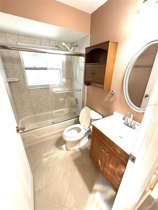 For Rent: $2,100 (3 beds, 2 baths, 1379 Square Feet)