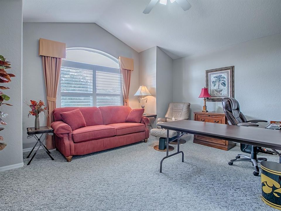 En Venta: $595,000 (3 camas, 2 baños, 2071 Pies cuadrados)