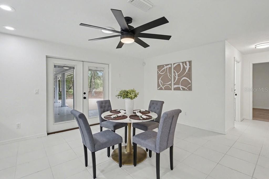 На продажу: $470,000 (3 спален, 2 ванн, 2471 Квадратных фут)