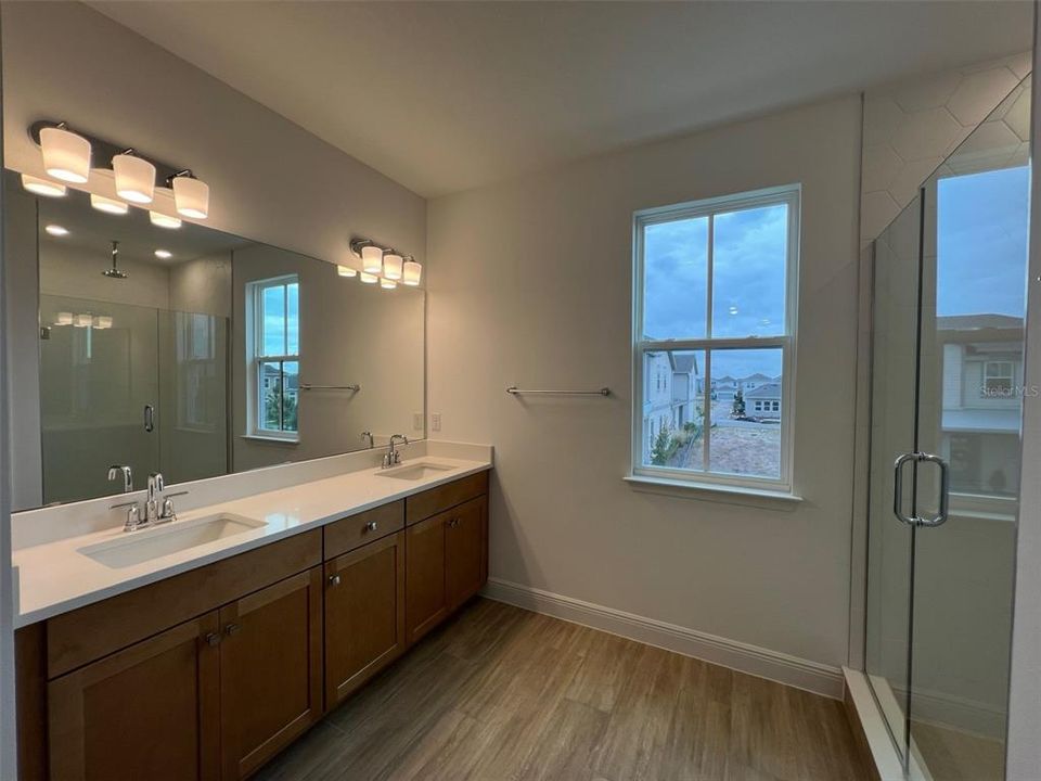 For Rent: $4,500 (4 beds, 3 baths, 3085 Square Feet)