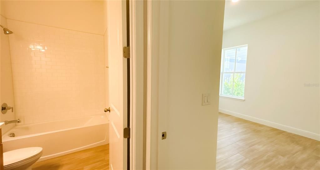 В аренду: $4,500 (4 спален, 3 ванн, 3085 Квадратных фут)