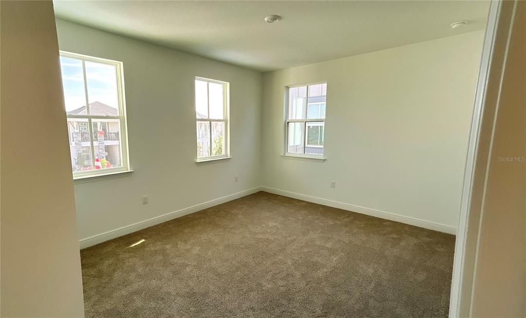 В аренду: $4,500 (4 спален, 3 ванн, 3085 Квадратных фут)