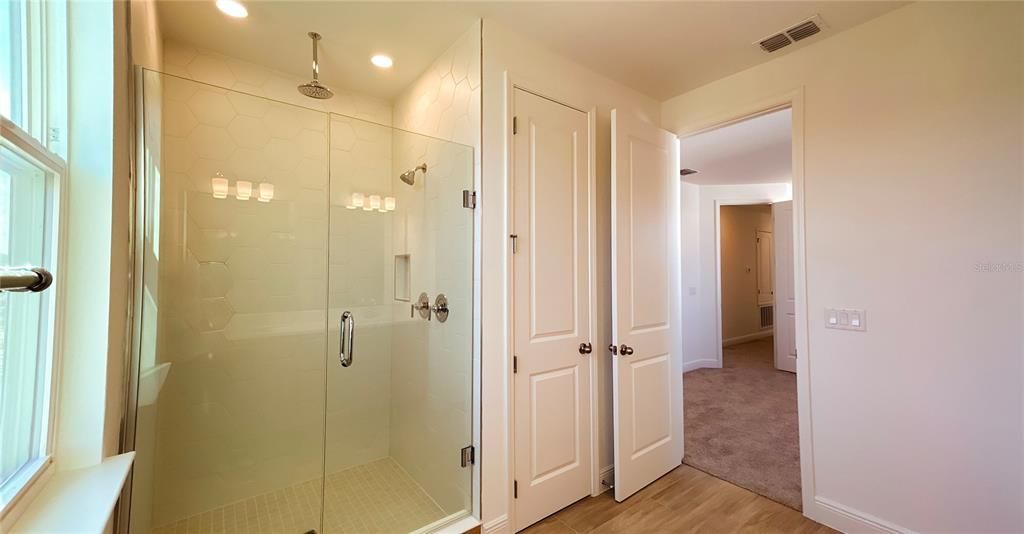 В аренду: $4,500 (4 спален, 3 ванн, 3085 Квадратных фут)