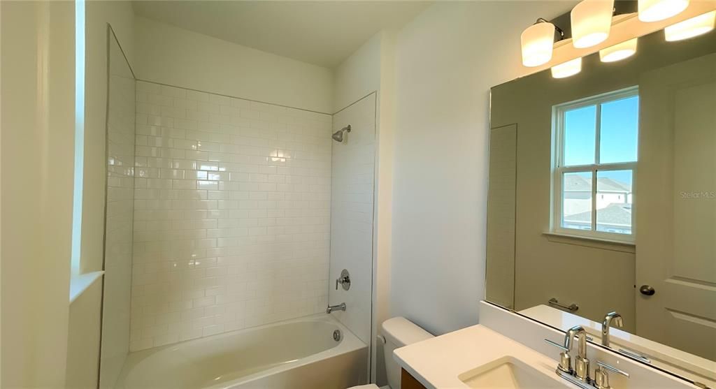 В аренду: $4,500 (4 спален, 3 ванн, 3085 Квадратных фут)