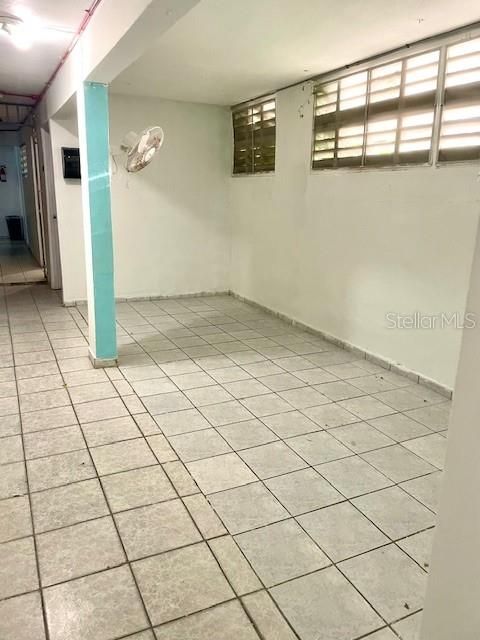 For Sale: $450,000 (27 beds, 6 baths, 7523 Square Feet)