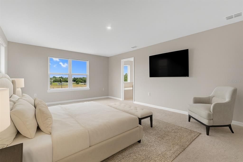 For Sale: $469,900 (3 beds, 2 baths, 2580 Square Feet)