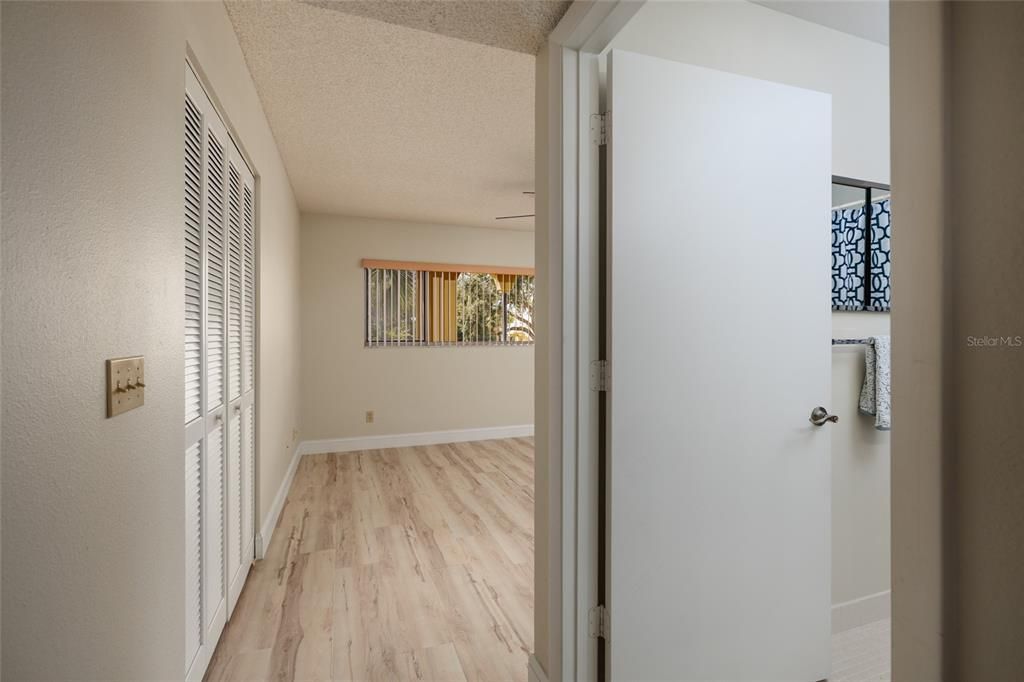 待售: $259,900 (2 贝兹, 2 浴室, 1680 平方英尺)