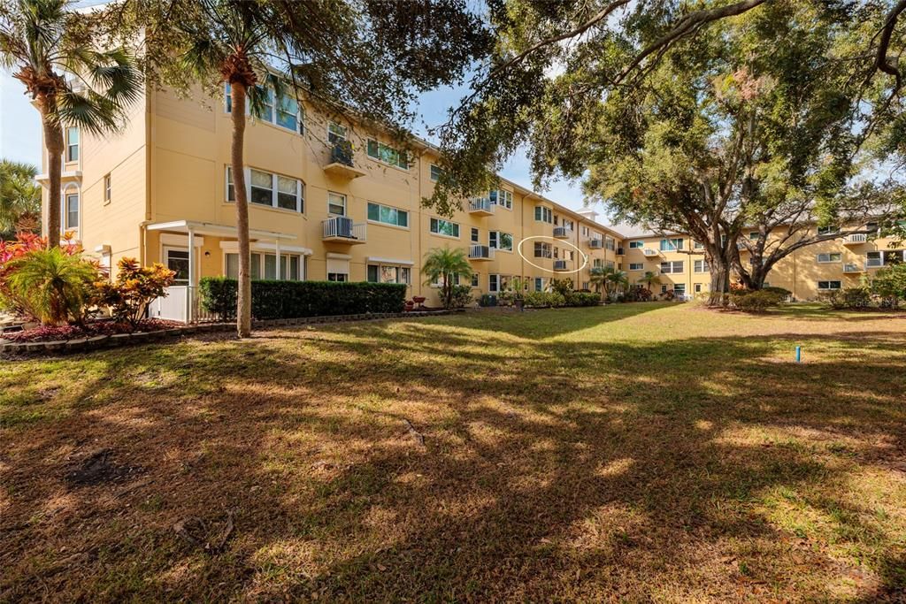 待售: $259,900 (2 贝兹, 2 浴室, 1680 平方英尺)