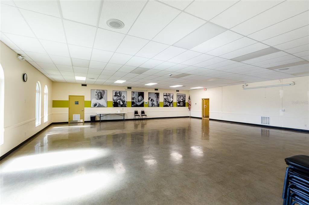 待售: $259,900 (2 贝兹, 2 浴室, 1680 平方英尺)