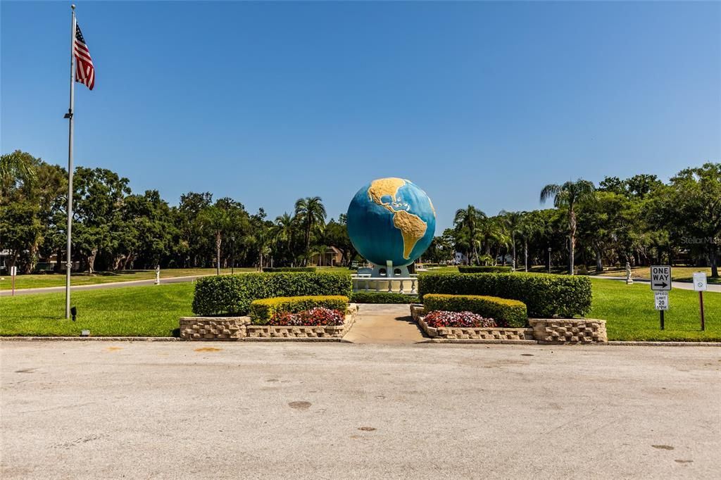 待售: $259,900 (2 贝兹, 2 浴室, 1680 平方英尺)