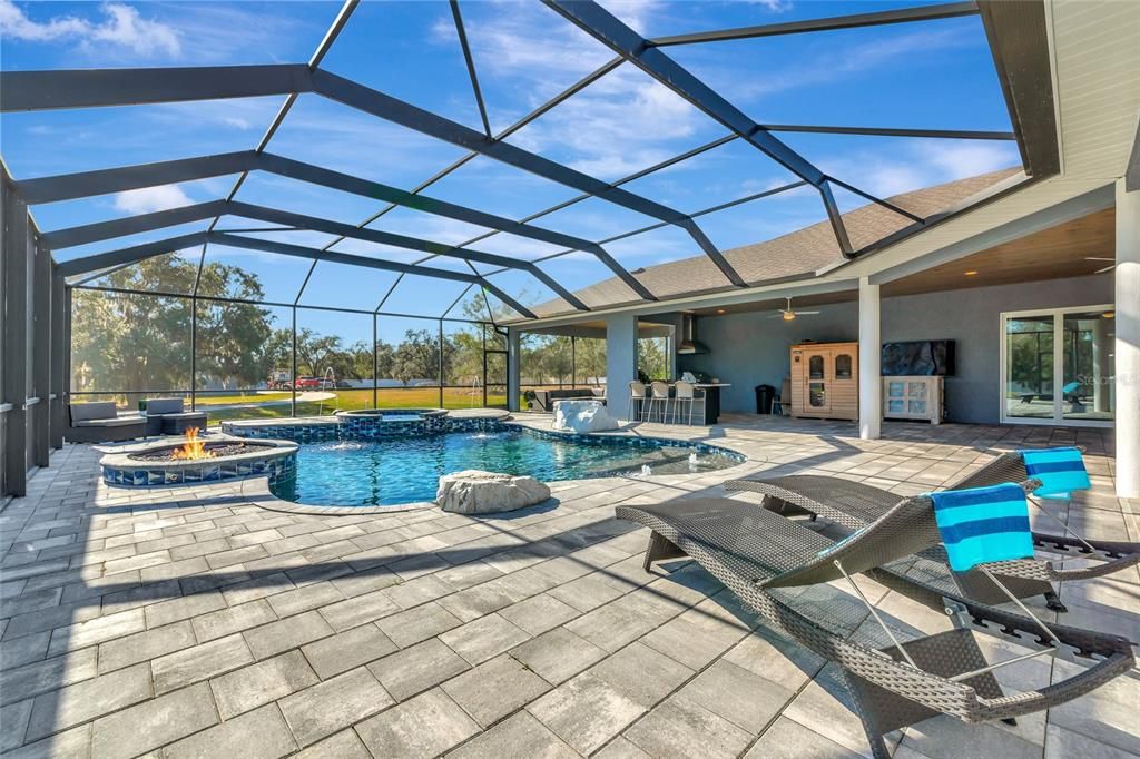 For Sale: $2,499,000 (5 beds, 4 baths, 4815 Square Feet)