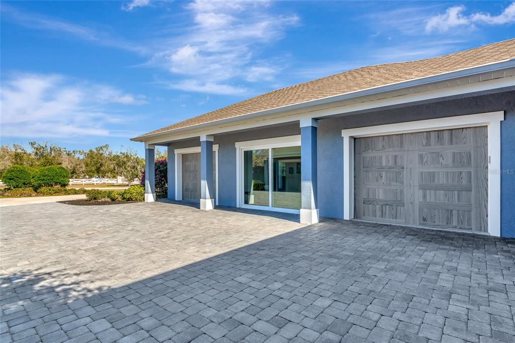 For Sale: $2,499,000 (5 beds, 4 baths, 4815 Square Feet)