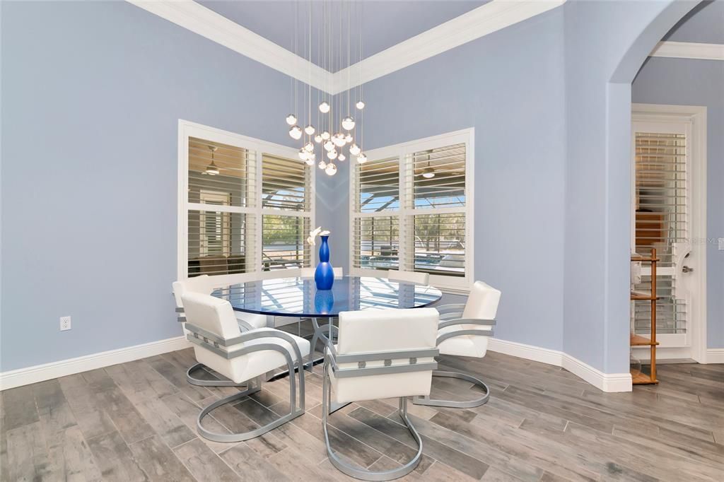 For Sale: $2,499,000 (5 beds, 4 baths, 4815 Square Feet)