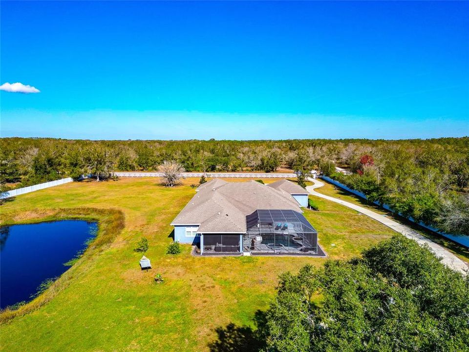 For Sale: $2,499,000 (5 beds, 4 baths, 4815 Square Feet)